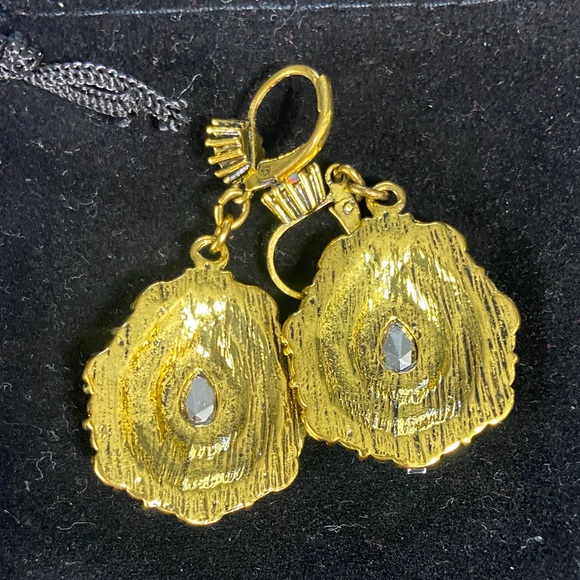 Gold Tone Teardrop Earrings Rhinestone Jewel Bling jewel - Picture 3 of 4